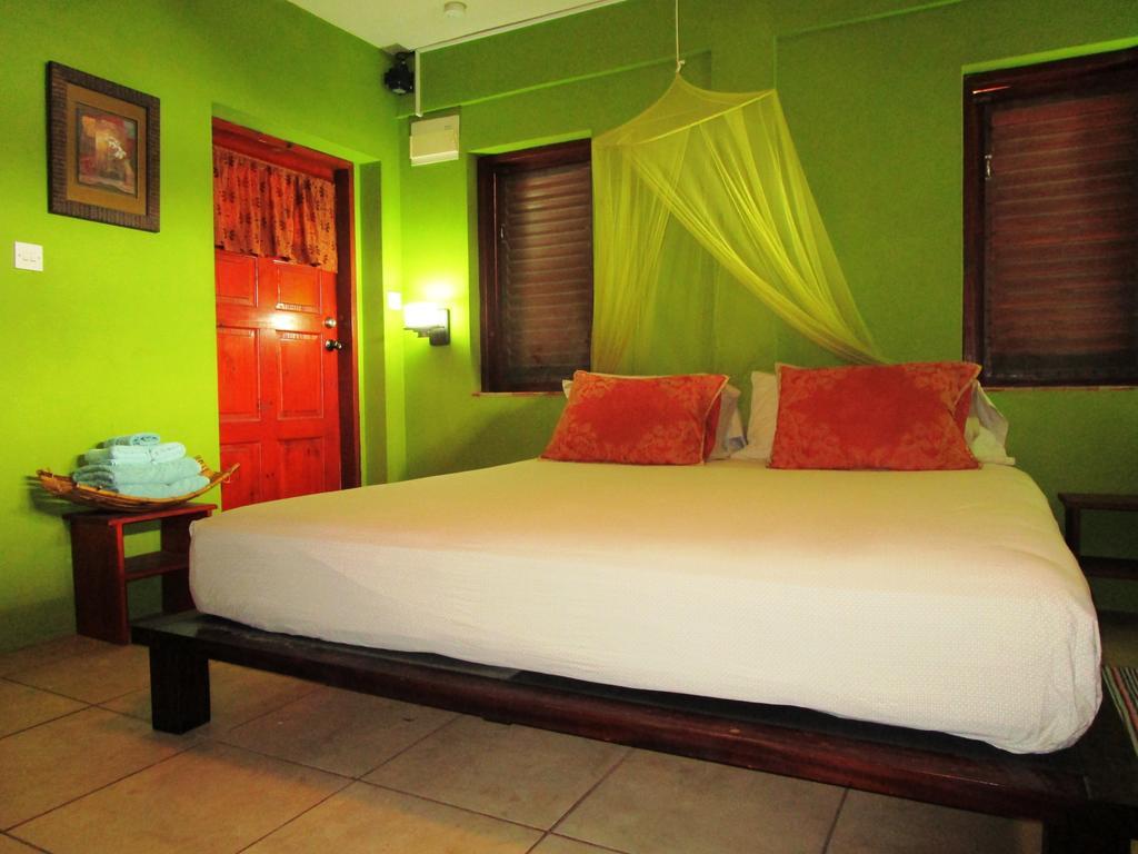 The Sweet Retreat Hotell Port Elizabeth Rum bild